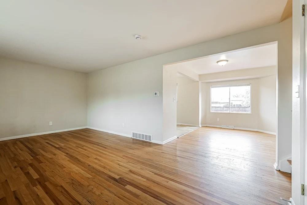 128256 E Virginia Pl - Photo 3 of 13