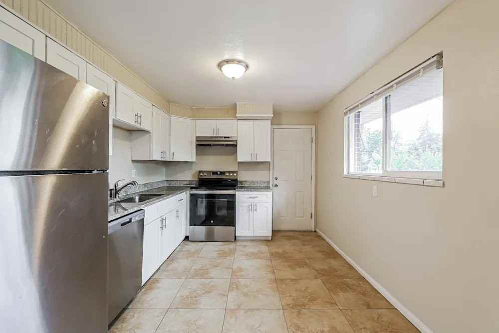 128256 E Virginia Pl - Photo 5 of 13