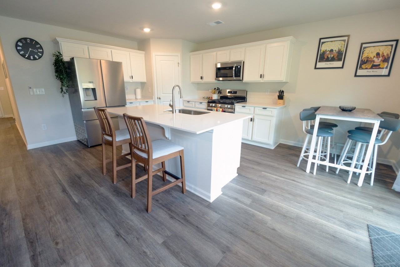 1014 S Welcome Rd - Photo 4 of 17