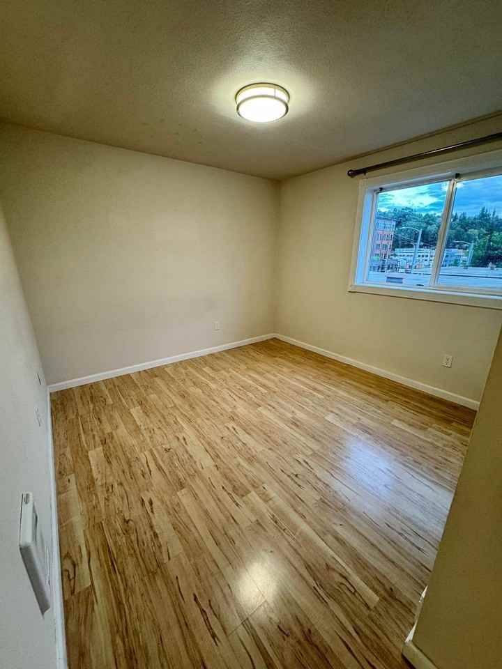 2017 Eastlake Ave E #203 - Photo 7 of 20