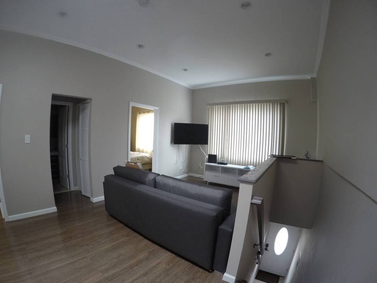 142 20th St #2ndFL - Photo 5 of 15