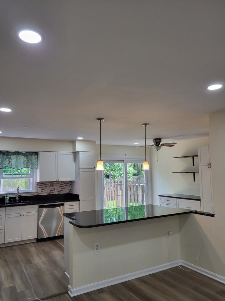 11295 Edgemoor Ct - Photo 3 of 20