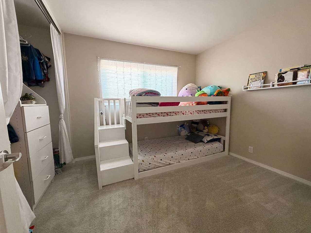 1436 Pearl Pl - Photo 3 of 15