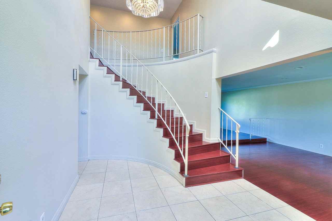 2167 Baseline Rd - Photo 2 of 8