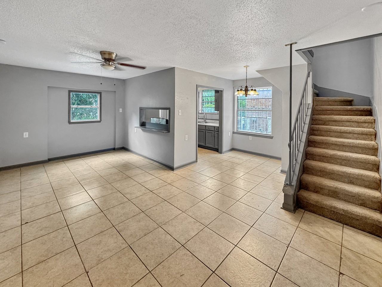 7849 Sail St - Photo 2 of 6