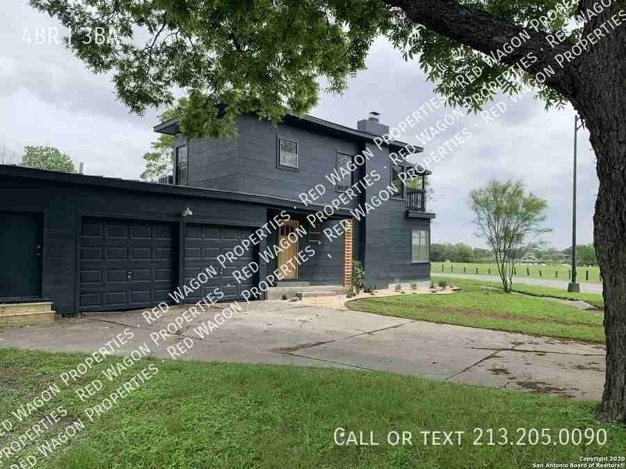 155 N Josephine Tobin Dr - Photo 2 of 24