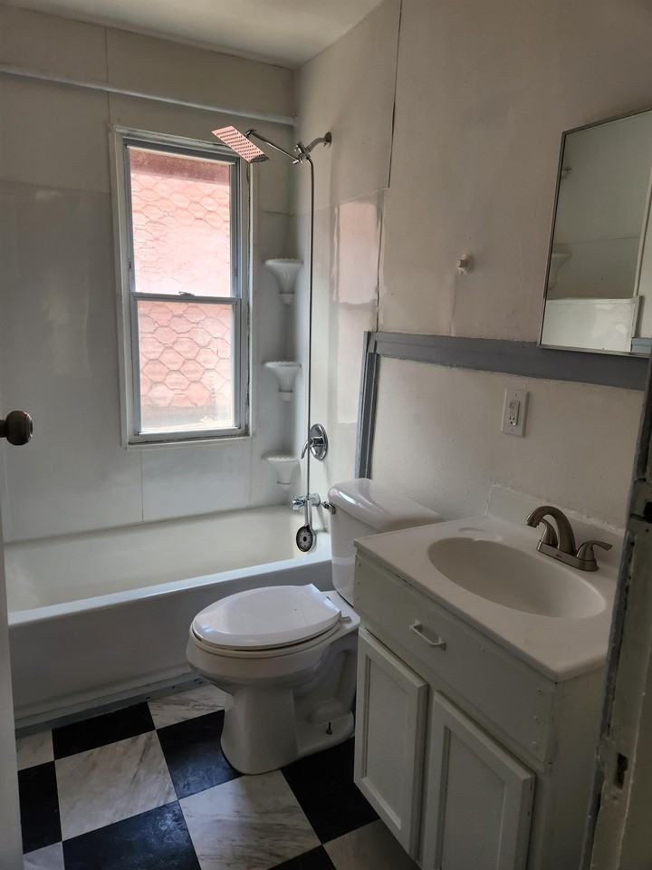 2741 N 23rd St #2 - Photo 5 of 7