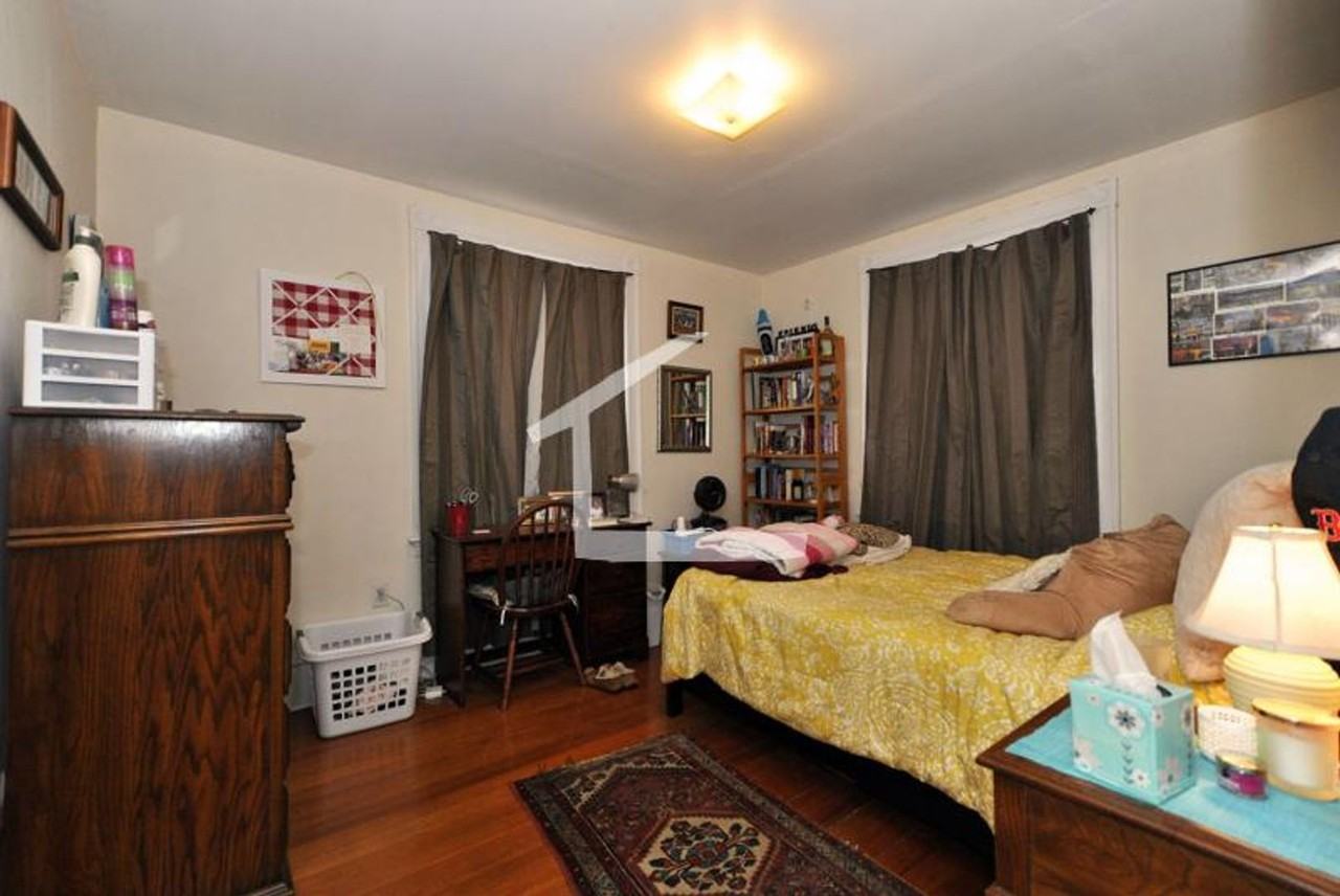 34 Linden Pl - Photo 3 of 10