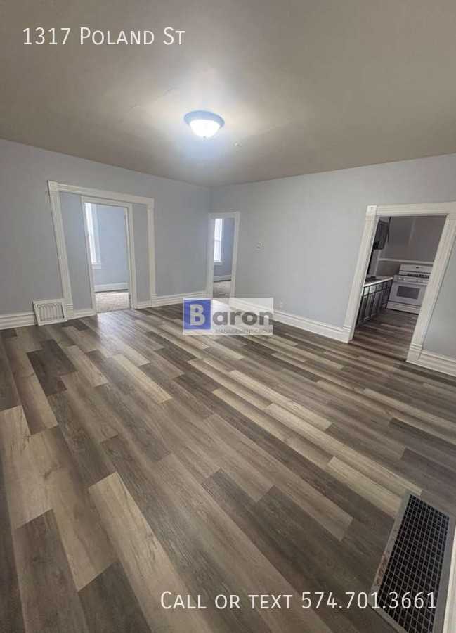 1317 Poland St - Photo 4 of 7