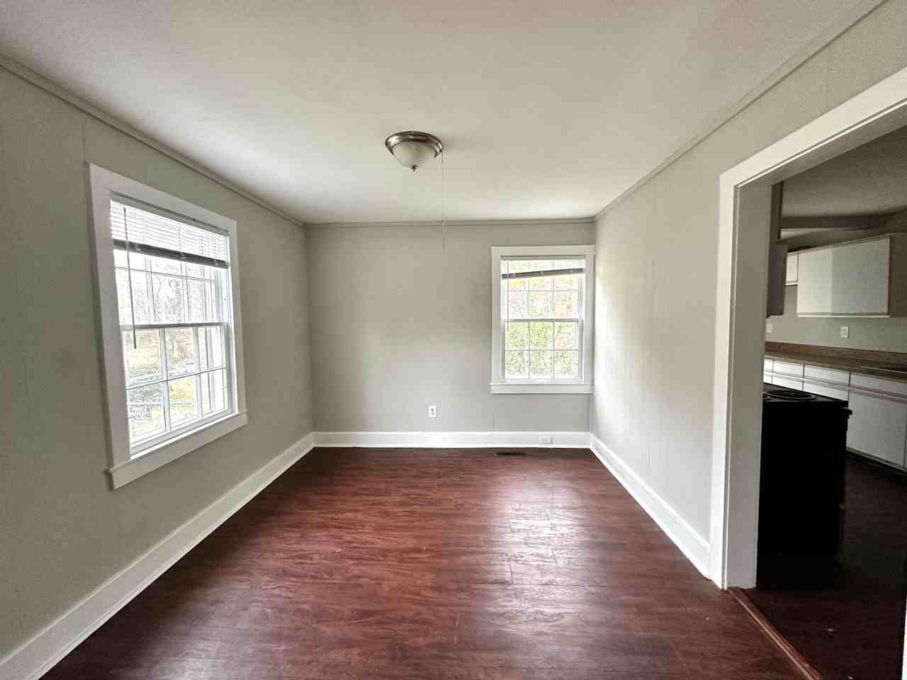 1408 Bryan St - Photo 6 of 18