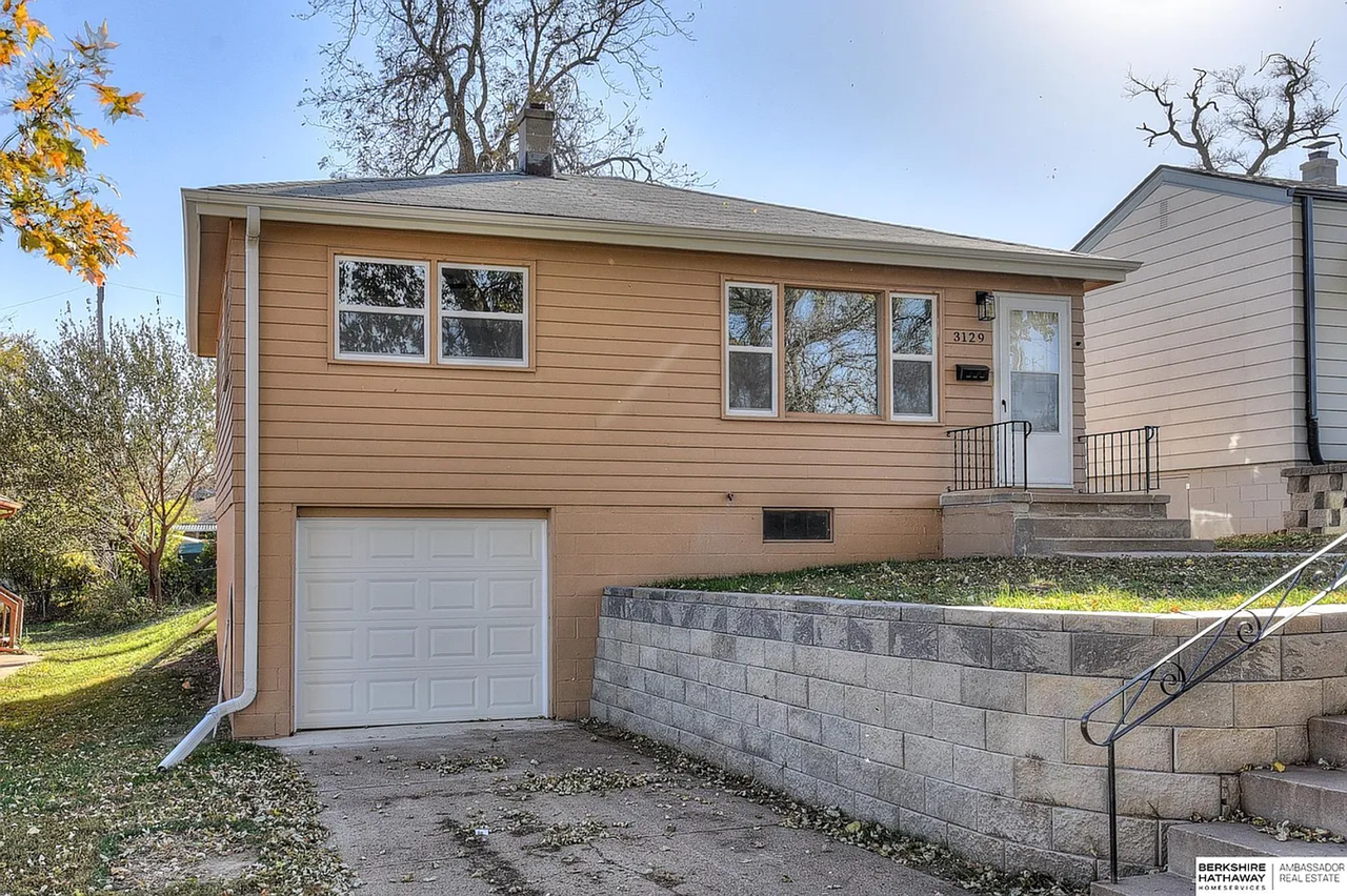 3129 King St - Photo 3 of 28