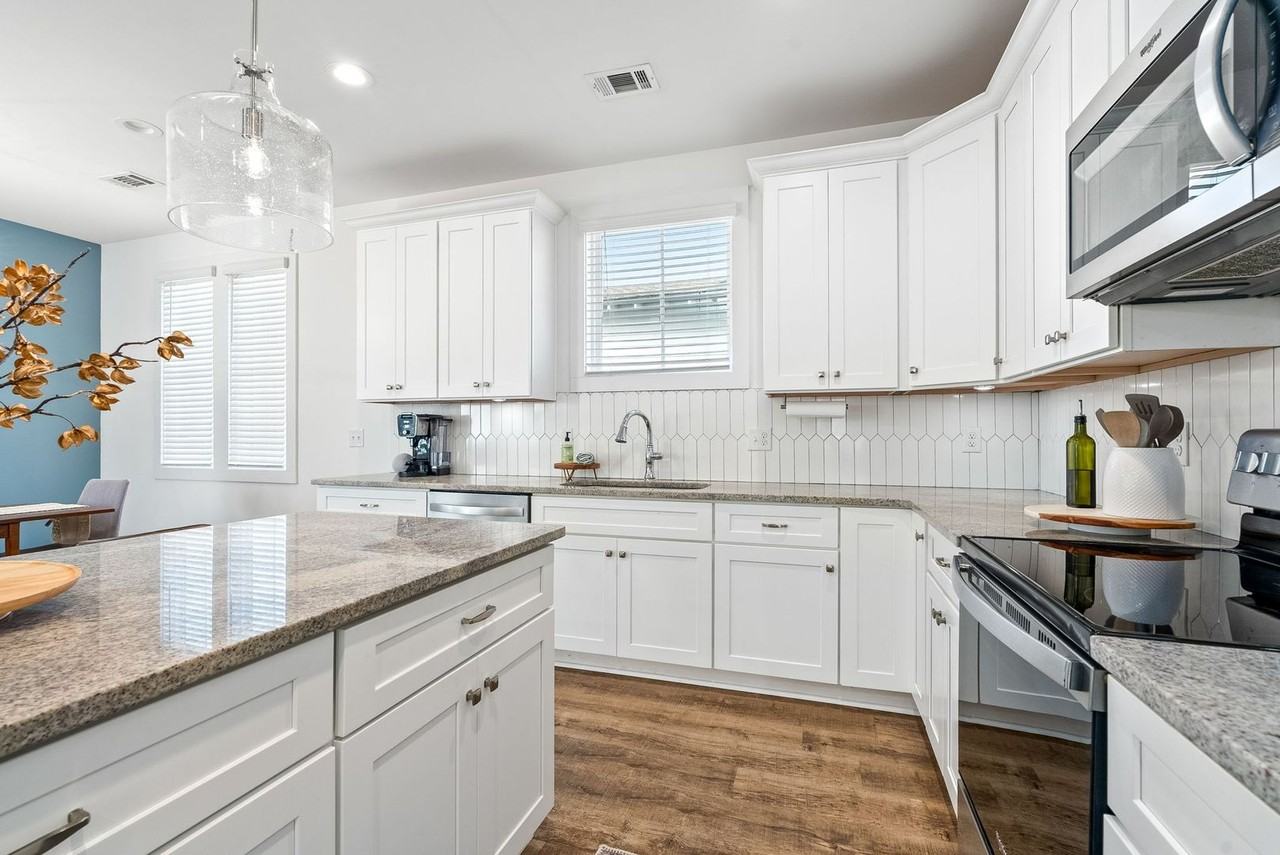 1288 Foxtail Ln - Photo 7 of 23