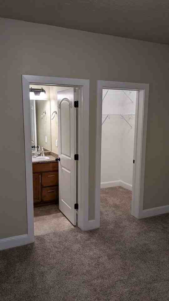 3426 Clear Rock Rd - Photo 5 of 6