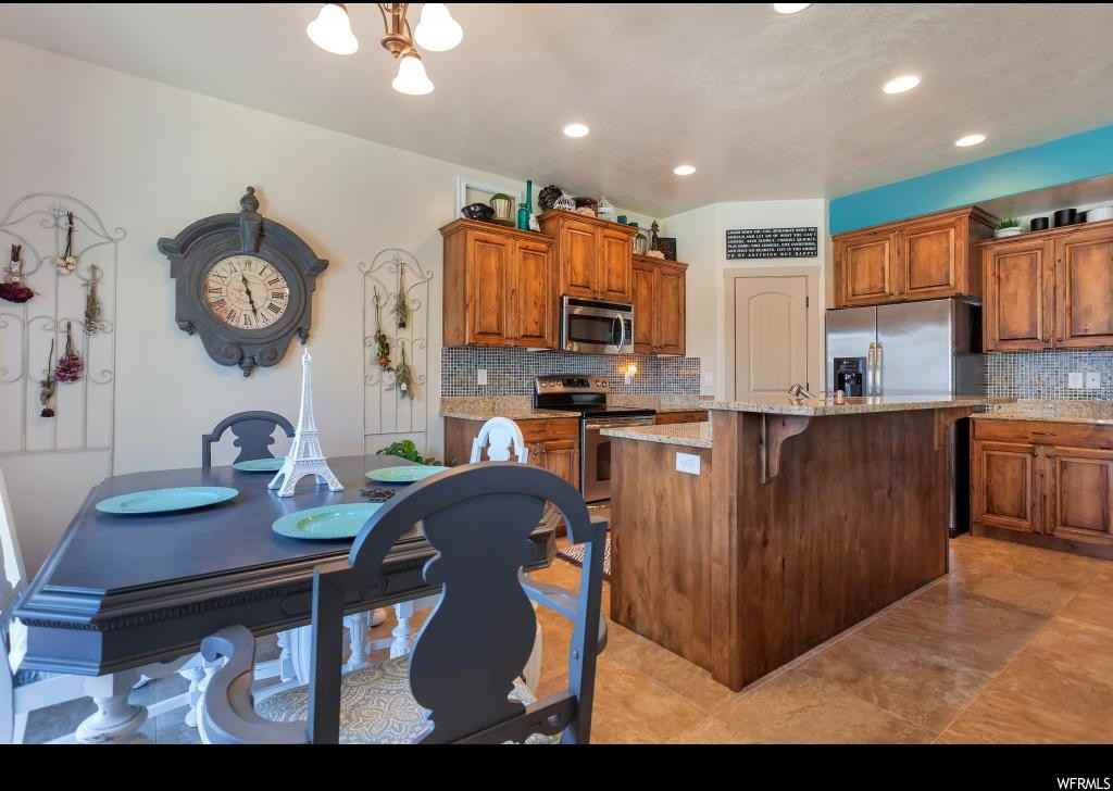 1252 N Willowbrook Ln - Photo 2 of 39