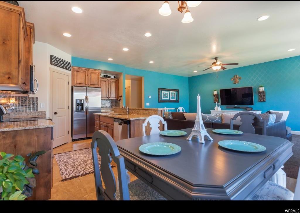 1252 N Willowbrook Ln - Photo 4 of 39