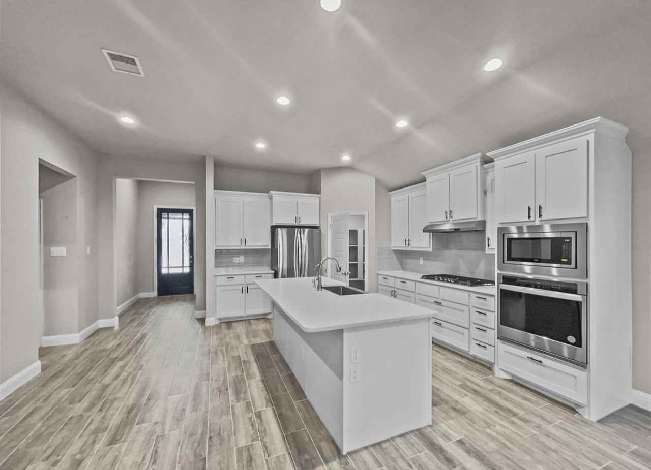 3712 Heather Meadows Dr #NA - Photo 3 of 19