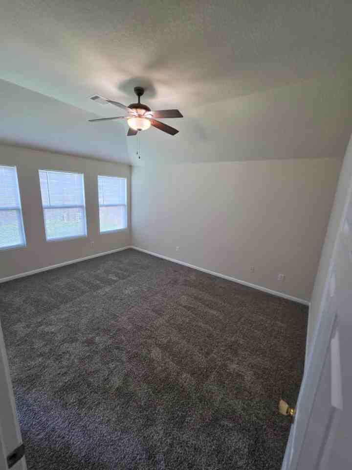 2438 Elm Crossing Trl #NA - Photo 2 of 19