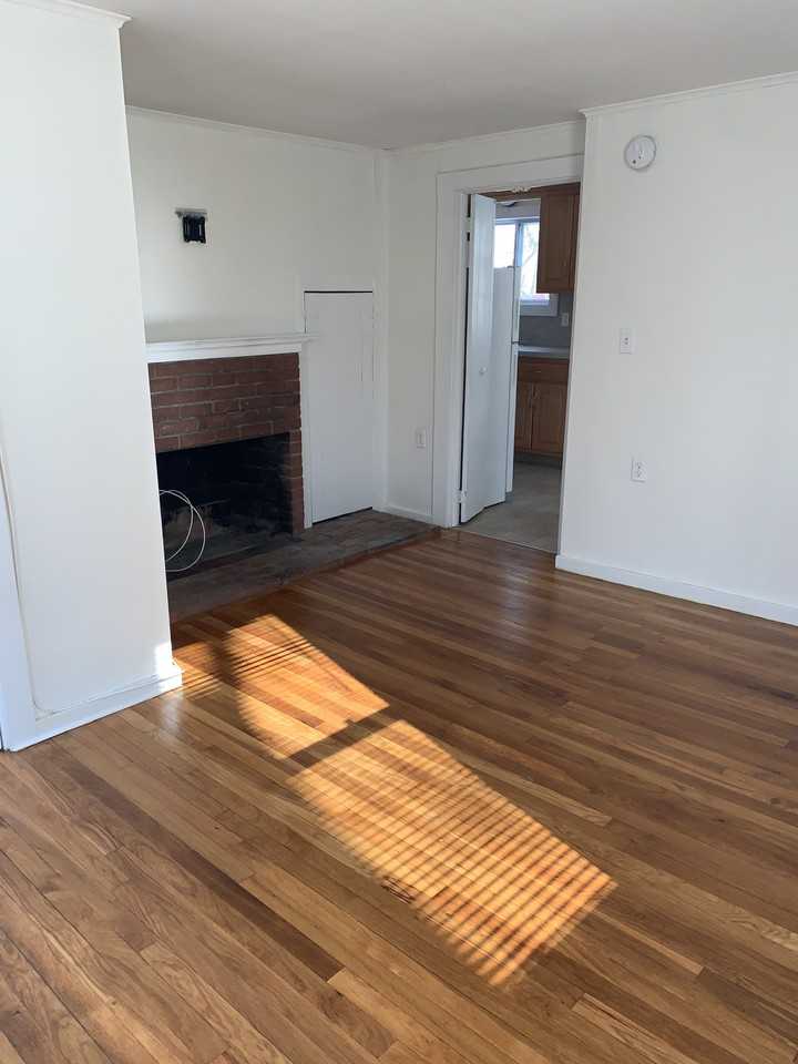 1490 Farmington Ave - Photo 2 of 16