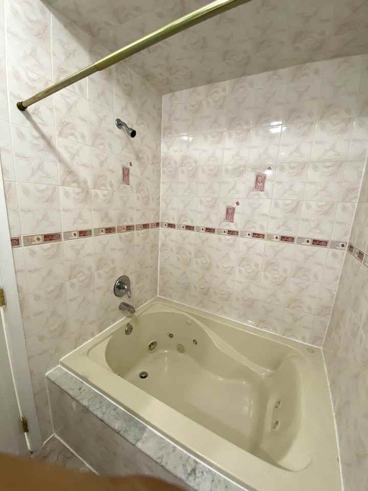 219 Congress St #1 - Photo 4 of 17