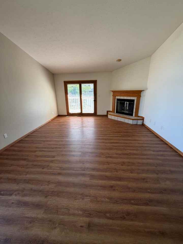 5334 Dierks Dr #12 - Photo 7 of 9