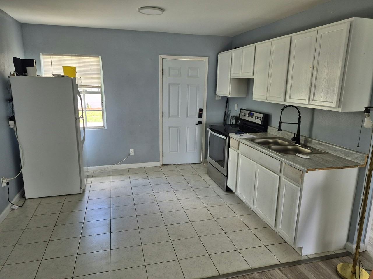 3408 East Doctor Martin Luther King Junior Boulevard, Unit 4 - Photo 2 of 13