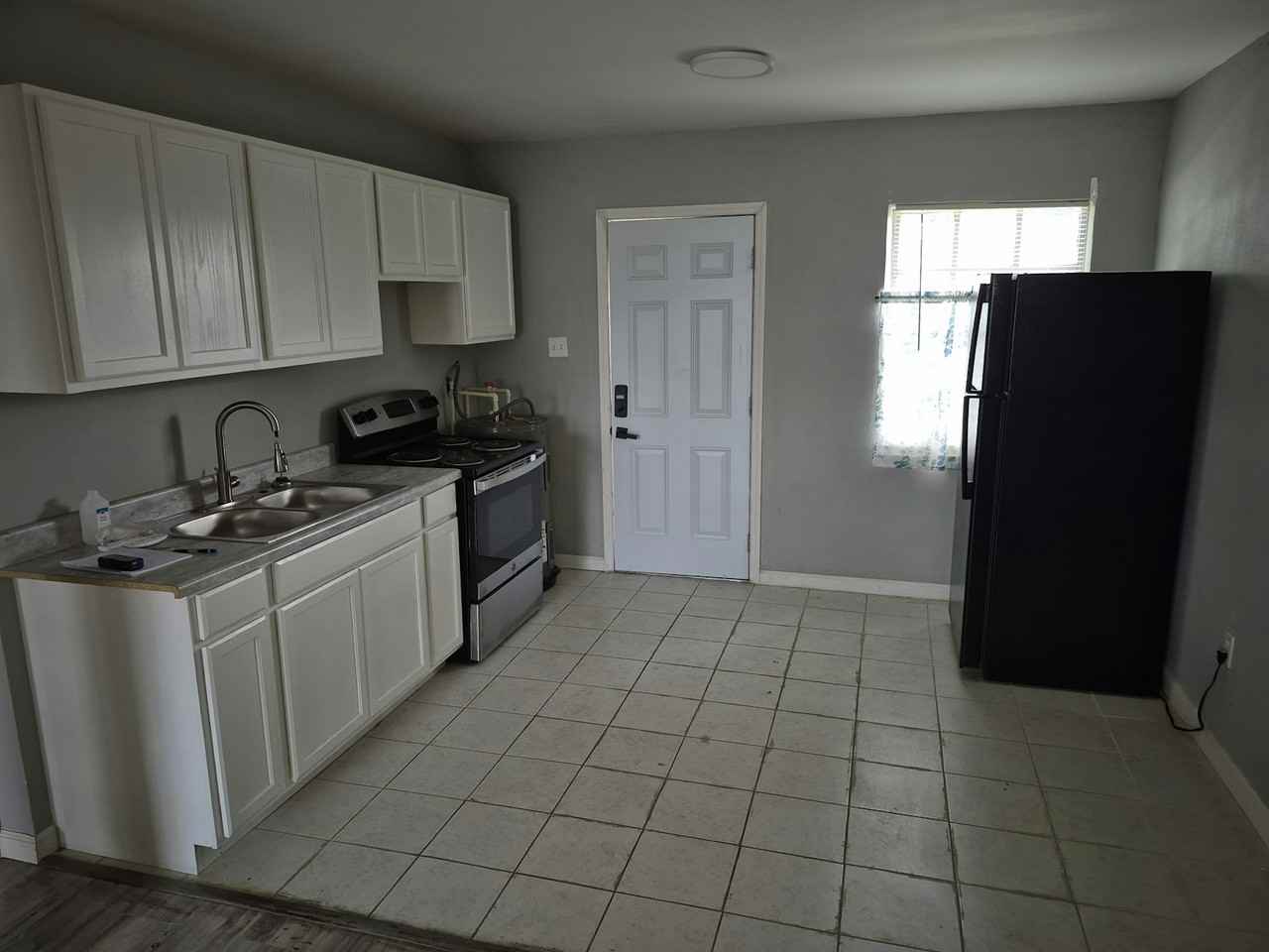 3408 East Doctor Martin Luther King Junior Boulevard, Unit 5 - Photo 2 of 6
