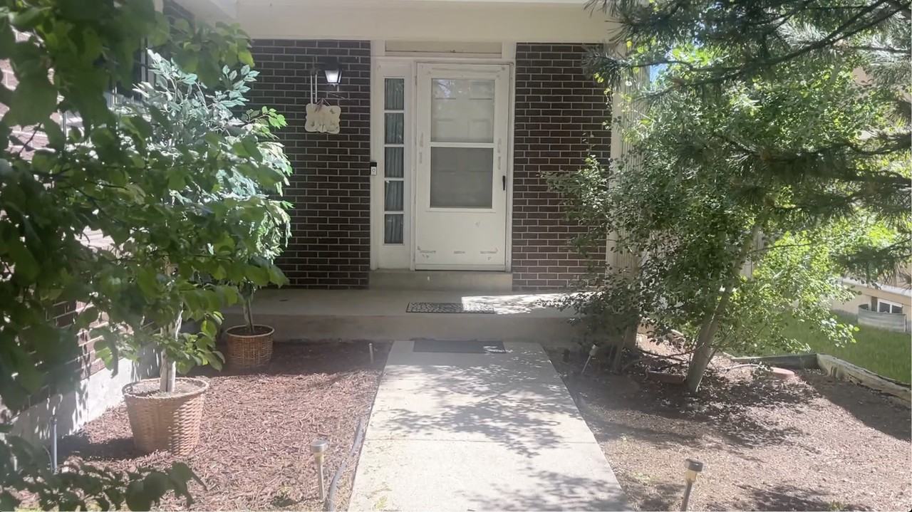5726 S Lansing Ct #NA - Photo 5 of 27