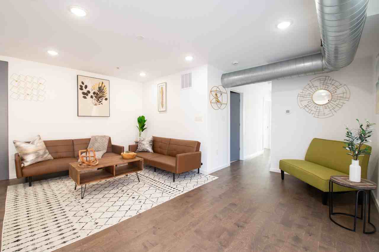 2059 Germantown Avenue - Photo 2 of 19