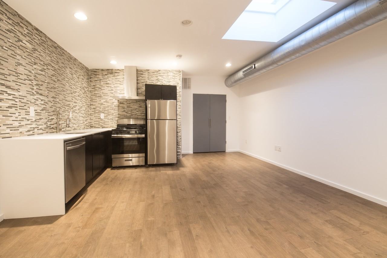 1211 North 5th Street - Photo 2 of 15