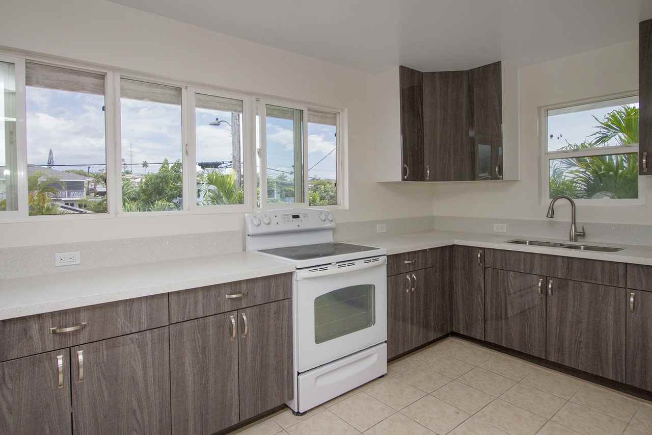 1530 Piikea Street - Photo 3 of 11