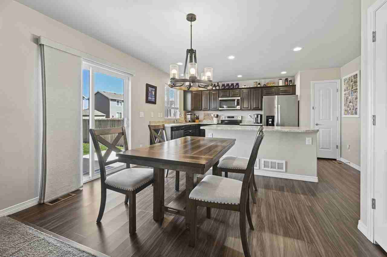 6437 Vedder Dr #1 - Photo 6 of 28