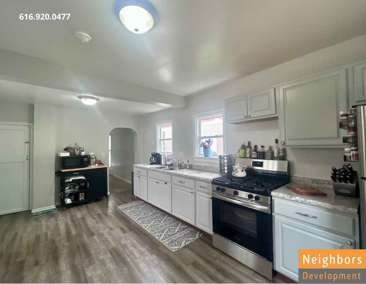 1037 Hermitage St Se #1 - Photo 7 of 29