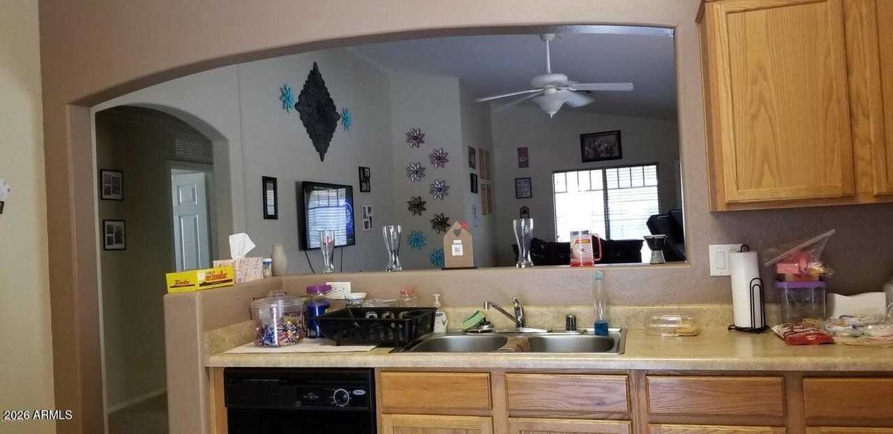 43206 W Arizona Ave - Photo 3 of 13
