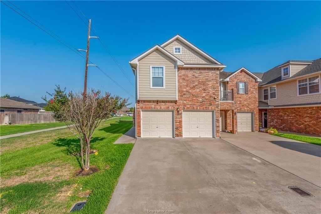1738 Heath Dr - Photo 2 of 24