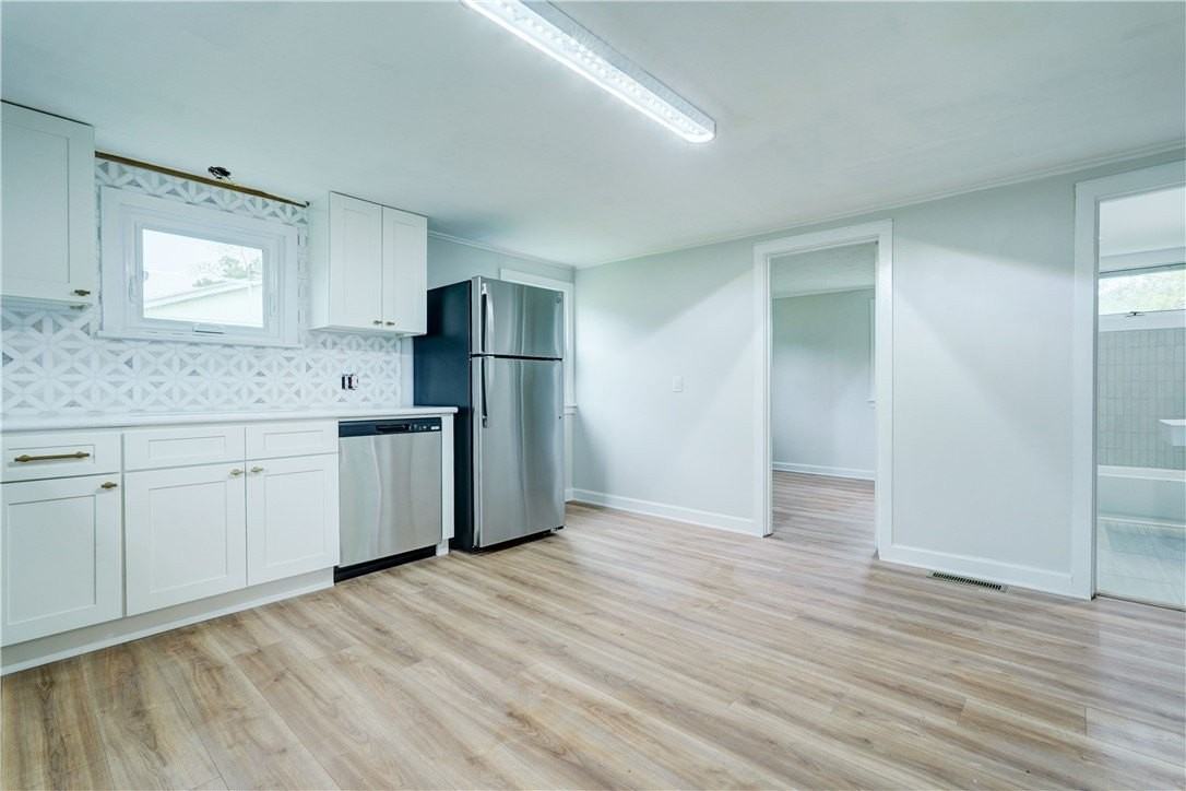 904 Lake Rd #904 - Photo 4 of 43