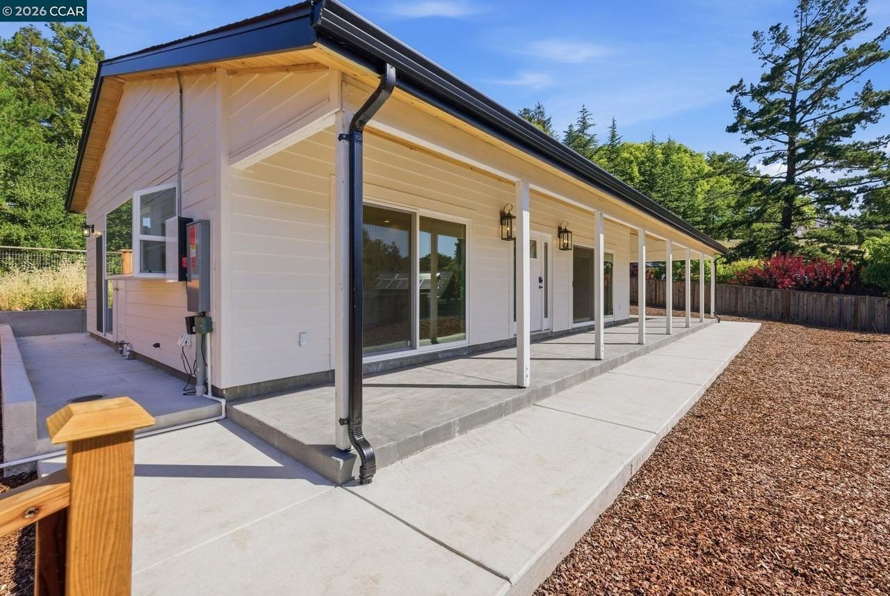 3196 Rohrer Dr #A - Photo 2 of 30