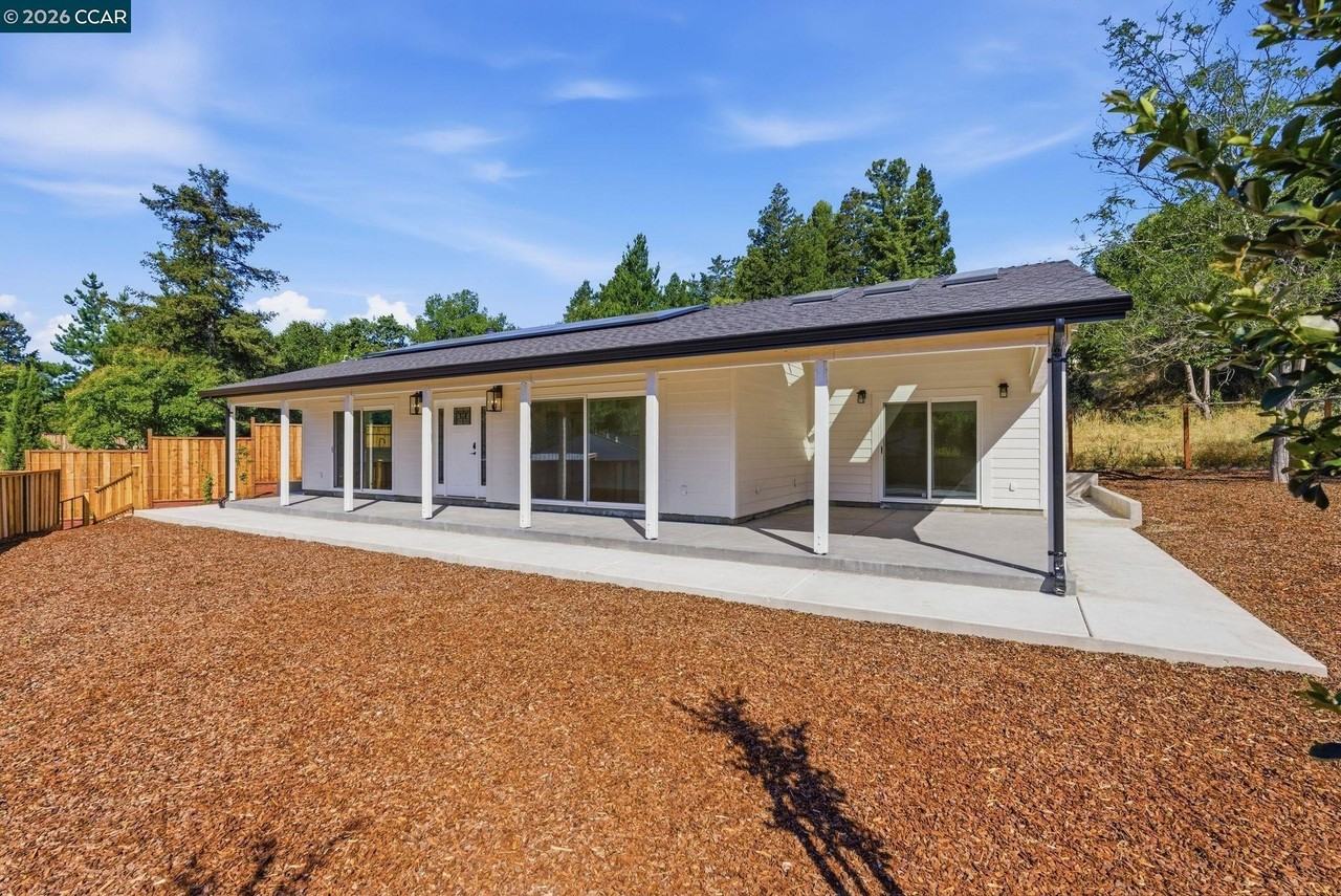 3196 Rohrer Dr #A - Photo 4 of 30