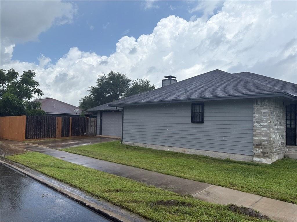 6013 Beardmore Dr - Photo 2 of 22