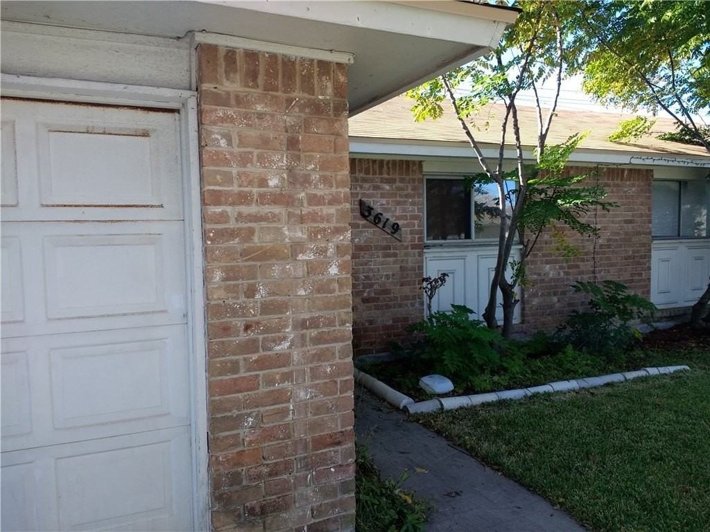 3619 La Paz Dr - Photo 3 of 7
