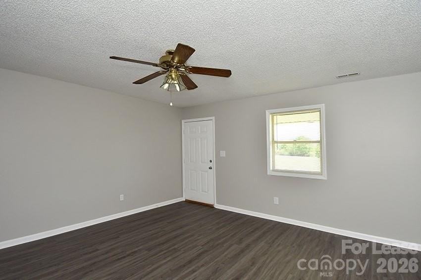 152 Glen Gar Dr - Photo 5 of 16