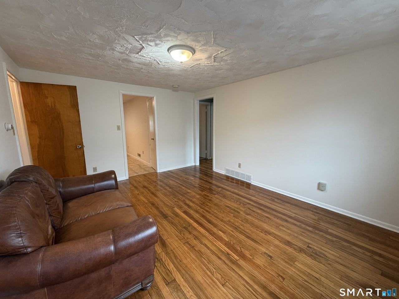 50 Lincoln Ave #1R - Photo 6 of 21