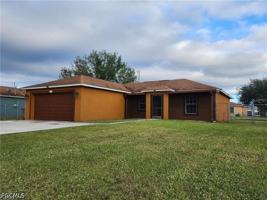 featured image of 573 Bell Blvd S