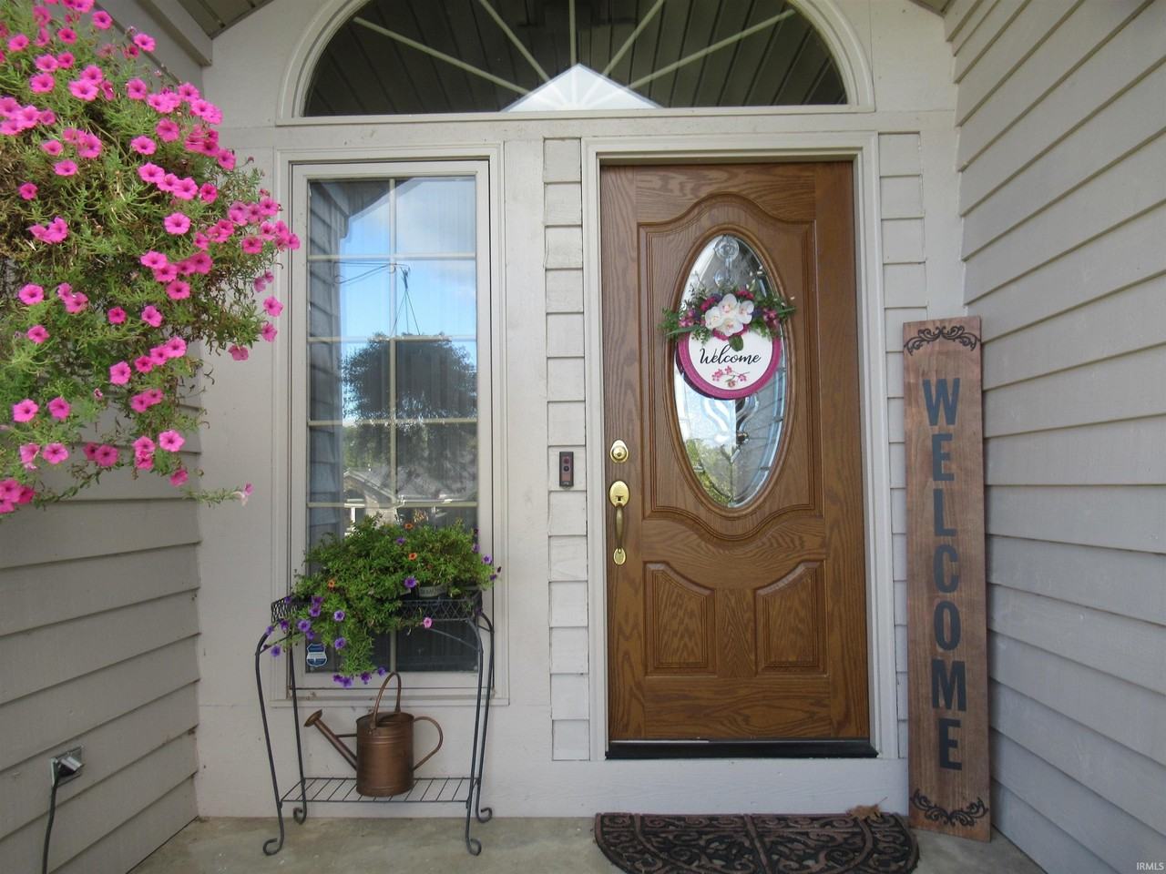 9823 Valley Vista Pl - Photo 3 of 33