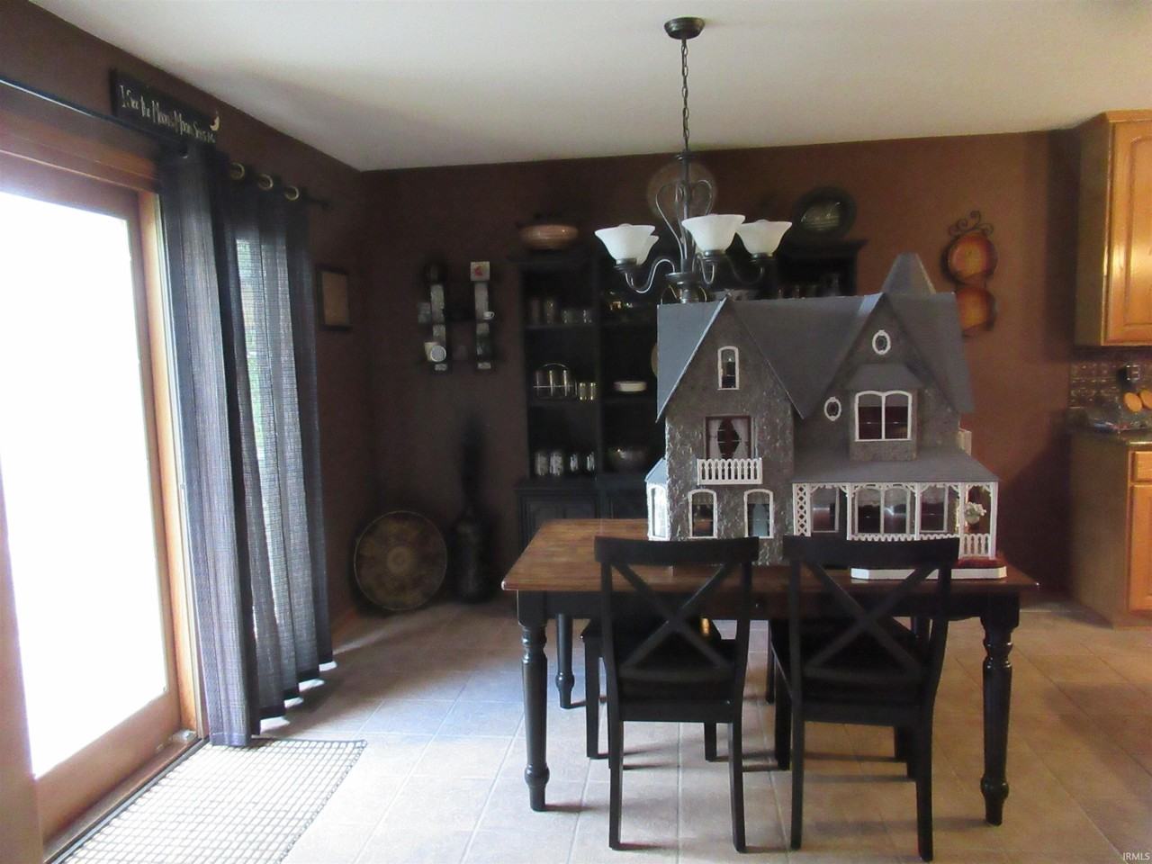 9823 Valley Vista Pl - Photo 7 of 33