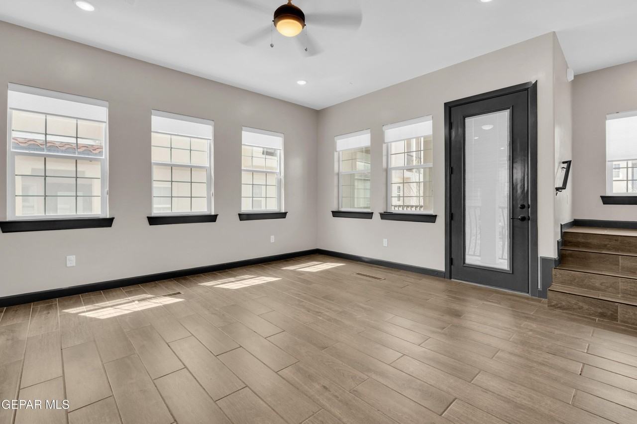 461 Vin Benicarlo Pl - Photo 4 of 50
