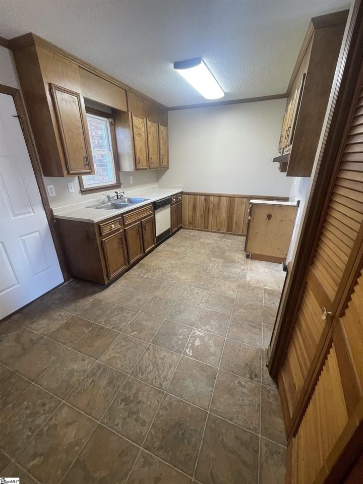 122 120 & 122 New Prospect Church Road - Photo 7 of 20