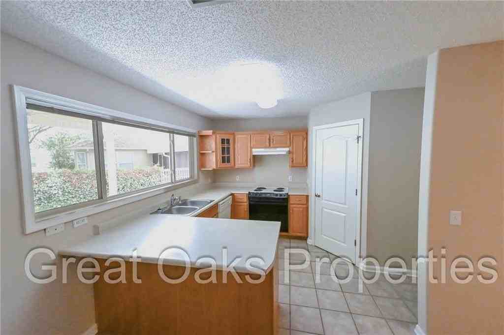 138 Dalton Cody Dr - Photo 5 of 11