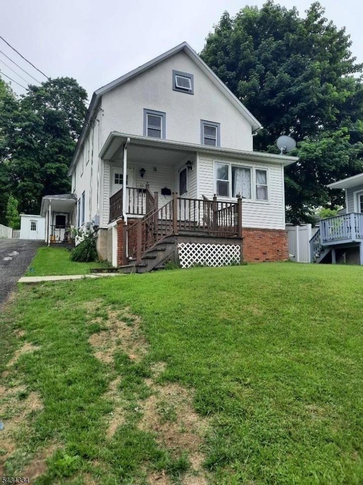 45 Sussex St - Photo 2 of 9