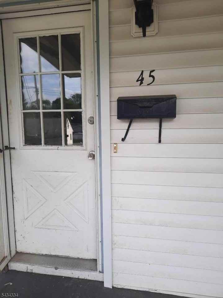 45 Sussex St - Photo 3 of 9