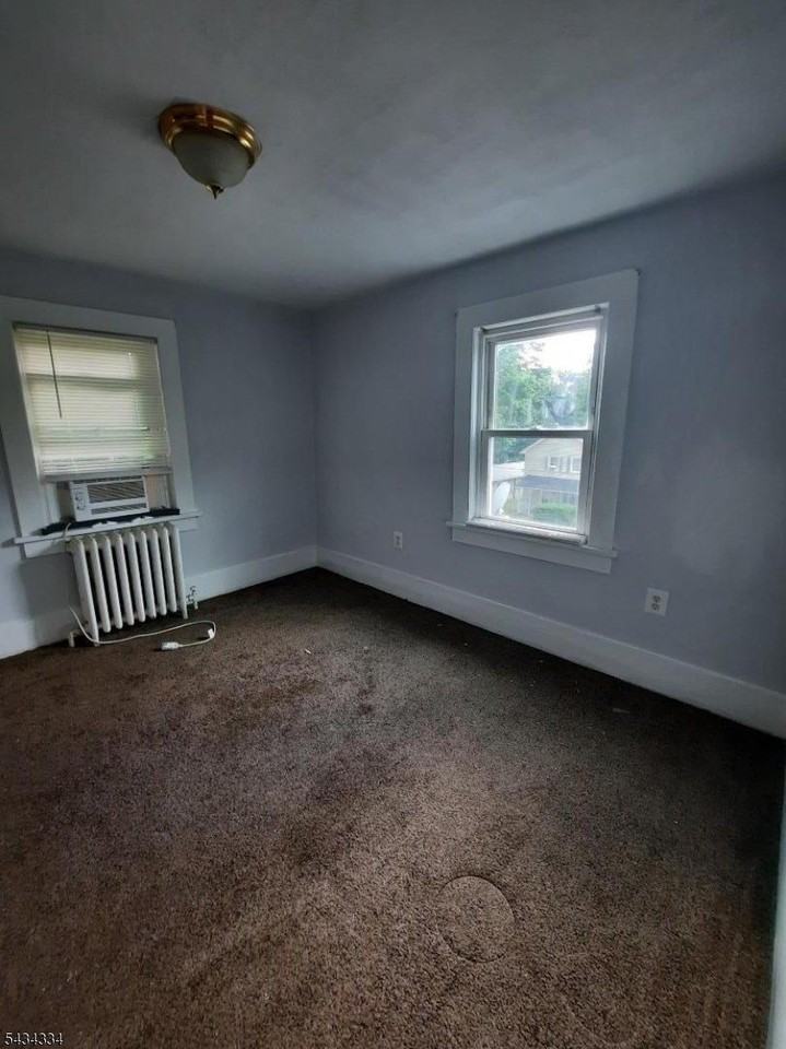 45 Sussex St - Photo 7 of 9